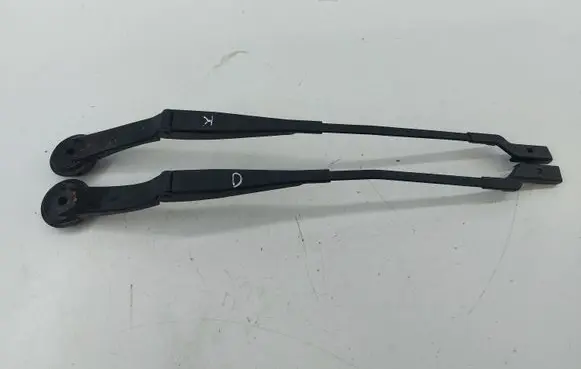Ford Focus Front wiper blade arm BM5117526BB