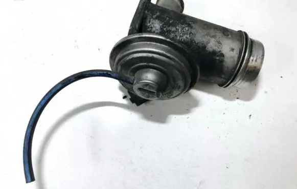 BMW 3 E90 E91 EGR valve 7792077 70051200