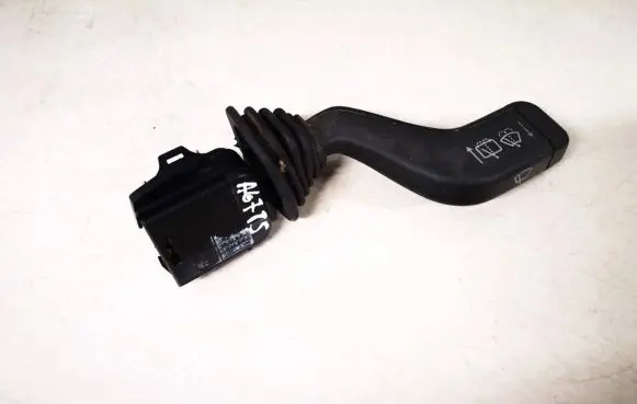 Opel Corsa B Wiper control stalk 90124931 90191942