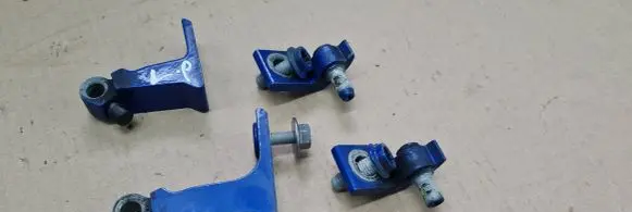 Front door hinge set