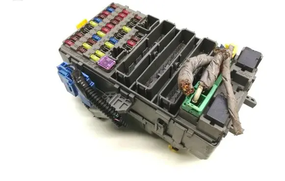 Honda Civic Fuse module 52535LE 081220