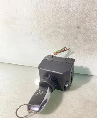 Mercedes-Benz ML W164 Ignition lock 1645451308 33002807