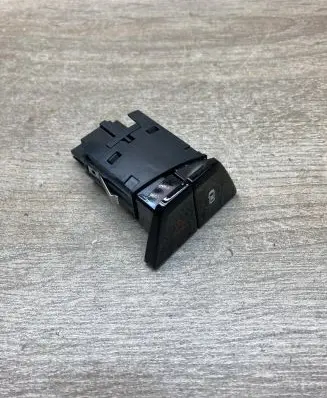 BMW 5 G30 G31 Hazard light switch 9383535