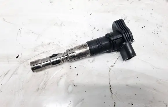 Volkswagen Touareg I High voltage ignition coil 78427001 077905115AA
