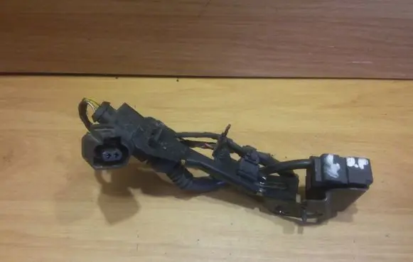 Audi A8 S8 D3 4E Air suspension front height level sensor 4E0907651G 4E0616576J