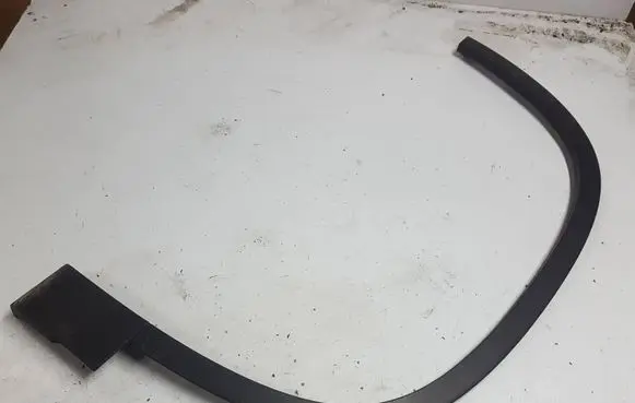Volkswagen Tiguan Front arch trim 