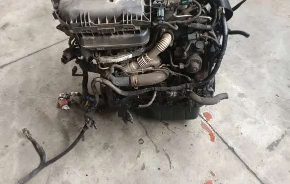Peugeot 208 Engine 10FDBZ8H01