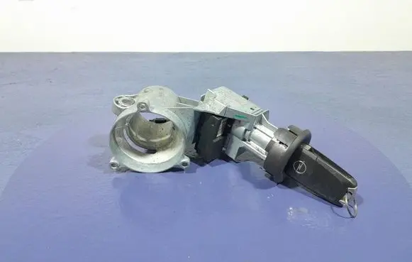 Opel Corsa D Ignition lock 56155E