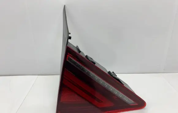 Audi A7 S7 4G Tailgate rear/tail lights 4G8945093H