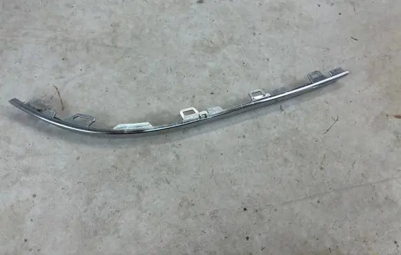 Volkswagen Tiguan Allspace Rear bumper trim bar molding 5NN853842 CH085