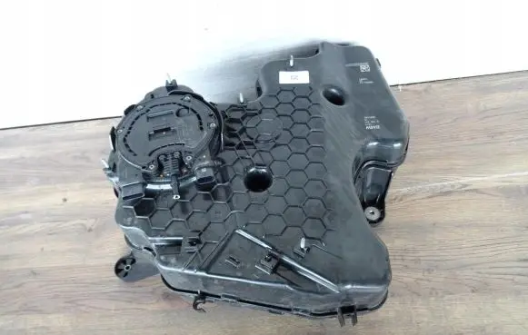 BMW X1 U11 AdBlue liquid reservoir 203356-10