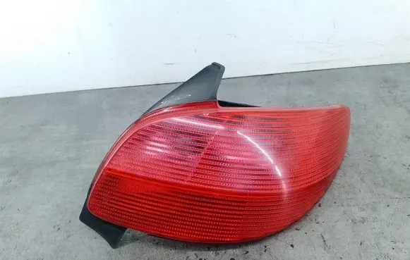 Peugeot 206 Rear/tail lights 