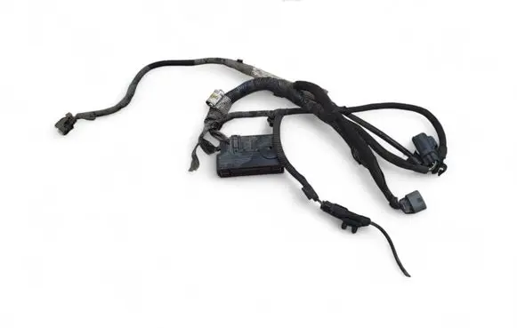 Volkswagen Routan ABS module connector plug P68067840AE