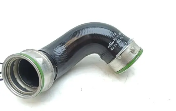 Mercedes-Benz C W203 Intercooler hose/pipe A2035281482 00114004
