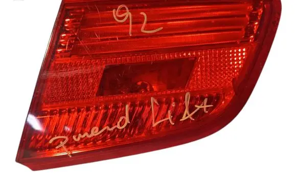 BMW 3 E92 E93 Tailgate rear/tail lights 7162300 HLE92T2R 480302