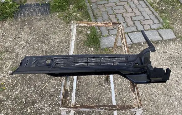 Ford Ranger IV Wiper trim N1WBE02223DG