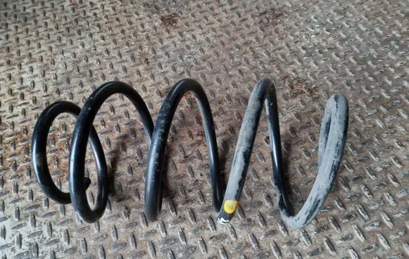 Nissan X-Trail T32 Front coil spring