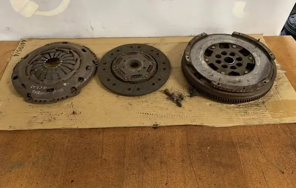 Volkswagen II LT Clutch set kit 074141025H 074141032E B8805
