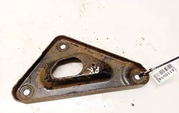 Opel Zafira B Engine mounting bracket 
