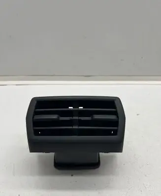 Rear air vent grill
