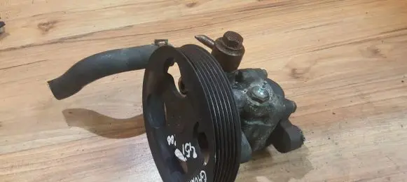 Mitsubishi Galant Power steering pump
