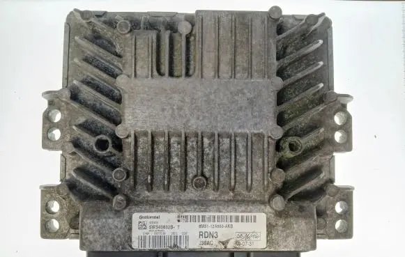 Ford Focus Engine control unit/module 6M5112A650AKB 5WS40832BT