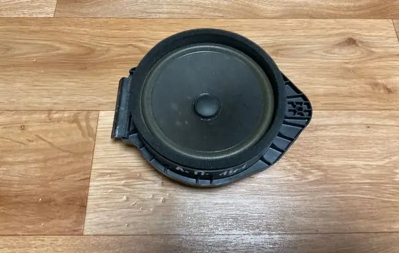 Opel Insignia A Front door speaker 