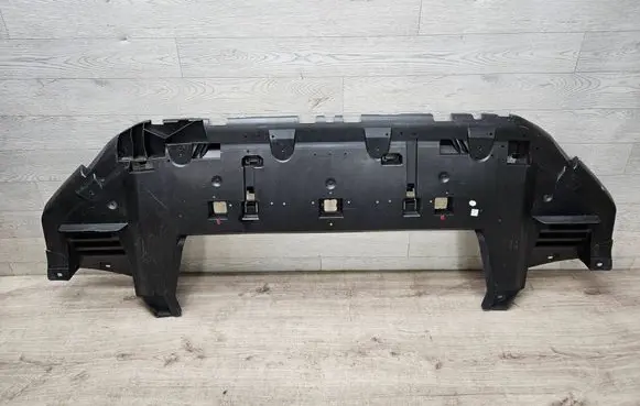Front bumper skid plate/under tray