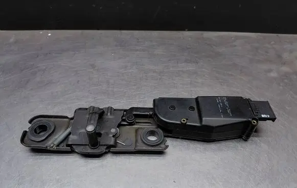 Audi A6 S6 C6 4F Tailgate/trunk/boot lift motor 4F9827383A