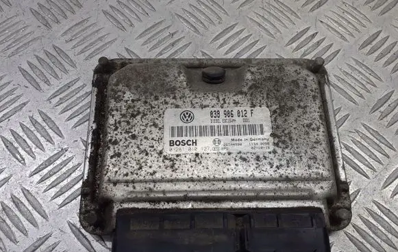 Skoda Octavia Mk1 (1U) Engine control unit/module ECU 038906012F