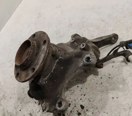 BMW 5 E60 E61 Front wheel hub spindle knuckle 6760953