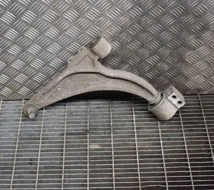 Chevrolet Volt I Front lower control arm/wishbone