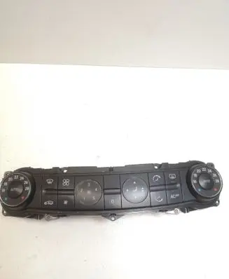 Mercedes-Benz E W211 Climate control unit 2118300385