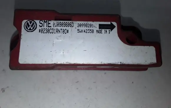 Volkswagen Golf IV Airbag deployment crash/impact sensor IJ0909606D 5WK42350