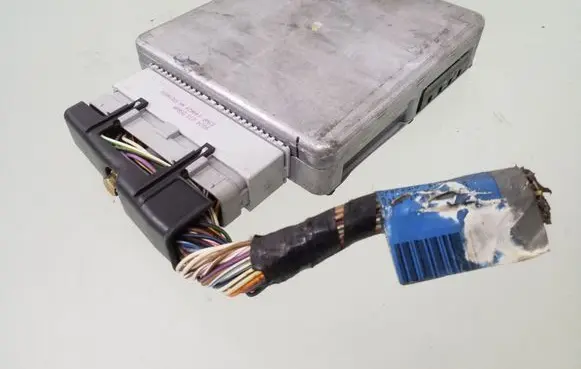 Ford Ka Engine control unit/module 98KB12A650DA