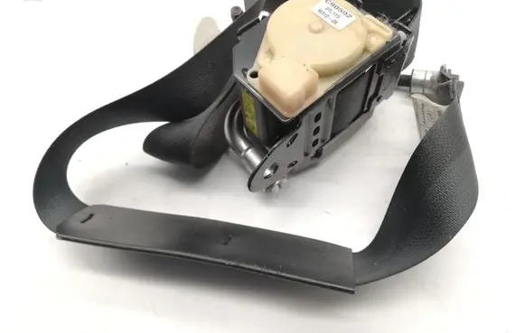 Nissan Micra Front seatbelt