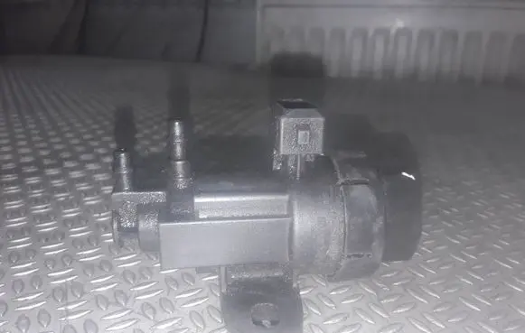 Renault Trafic II (X83) Turbo solenoid valve 95B69J459