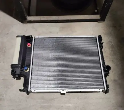 BMW 5 E39 Coolant radiator
