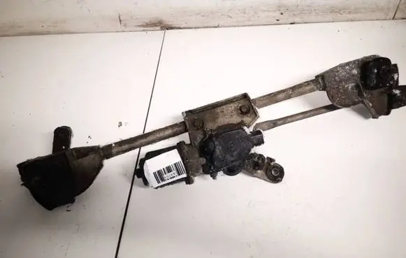 Nissan Pathfinder R51 Front wiper linkage and motor