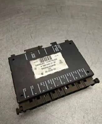 Mercedes-Benz ML W163 Seat control module A1635452132 05020900