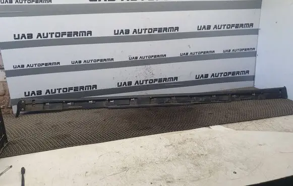 Mazda 3 II Sill BHS250481