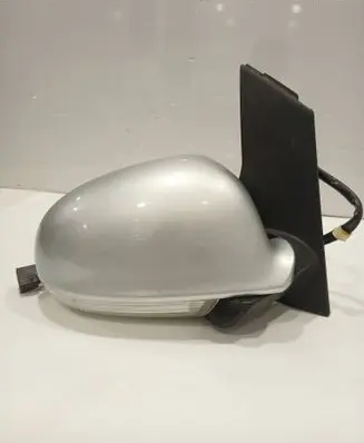 Volkswagen Golf Plus Front door electric wing mirror E1010836