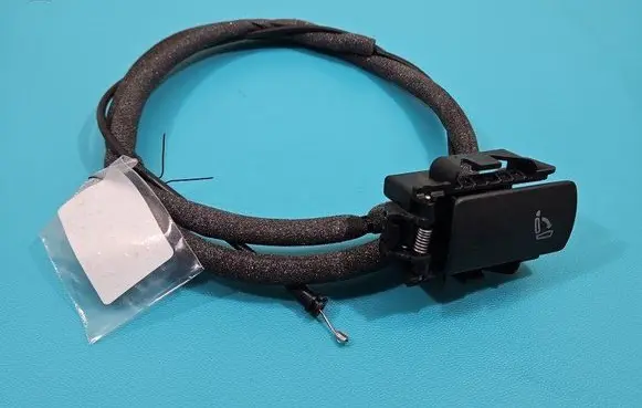 Skoda Superb B8 (3V) Engine bonnet/hood lock release cable 3V5885344 IMPRK1507021