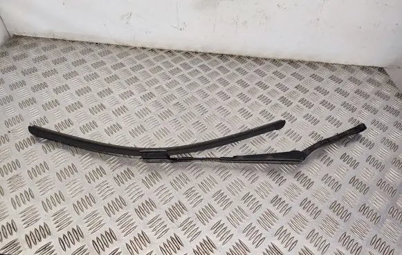 Mercedes-Benz E W212 Front wiper blade arm A2128201544