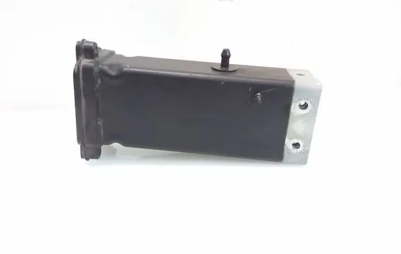 Audi A8 S8 D4 4H Radiator support slam panel bracket 4H0805130B