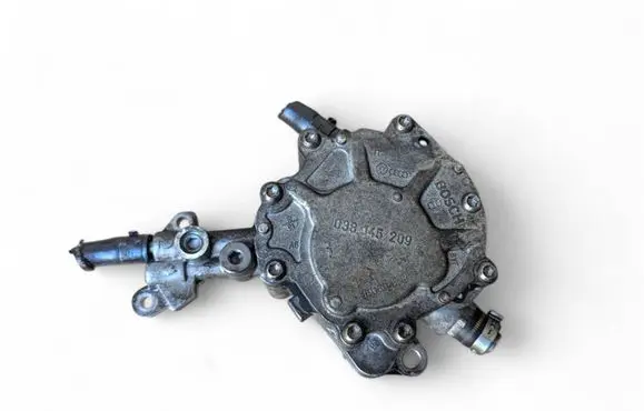Audi A4 S4 B6 8E 8H Fuel injection high pressure pump 038145209C
