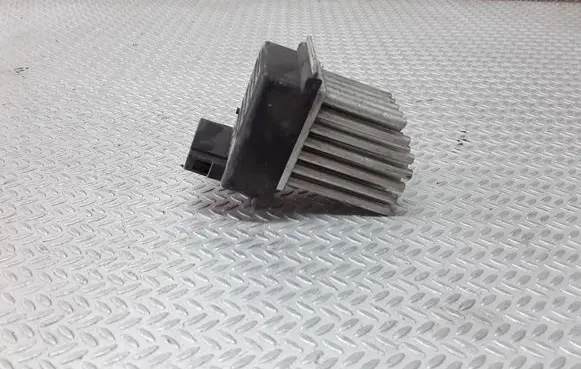 Audi A6 S6 C5 4B Heater blower motor/fan resistor 4B0820521