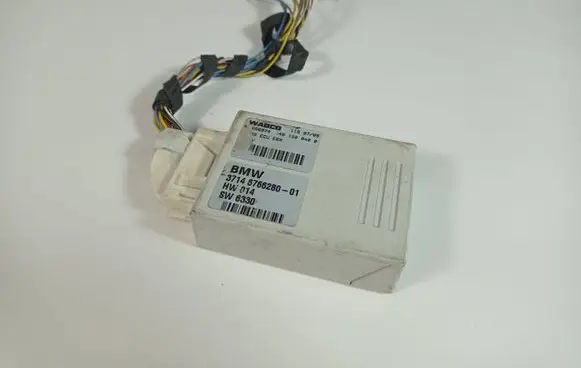 BMW 5 E60 E61 Suspension control unit/module 6766280 066974