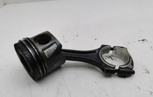 Mercedes-Benz A W169 Piston with connecting rod 64001236