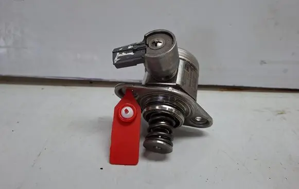Renault Captur II Mechanical fuel pump S26340150 0261520074